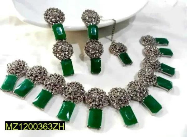 Gorgeous Jewelry Set in Pakistan